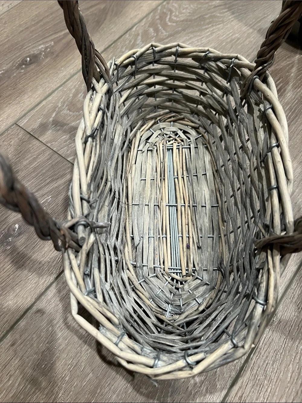 Woven Willow Basket with Handle - Natural Gray
